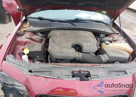 2021 Chrysler 300 Touring из США, поврежденный, VIN 2C3CCAAG2MH512192